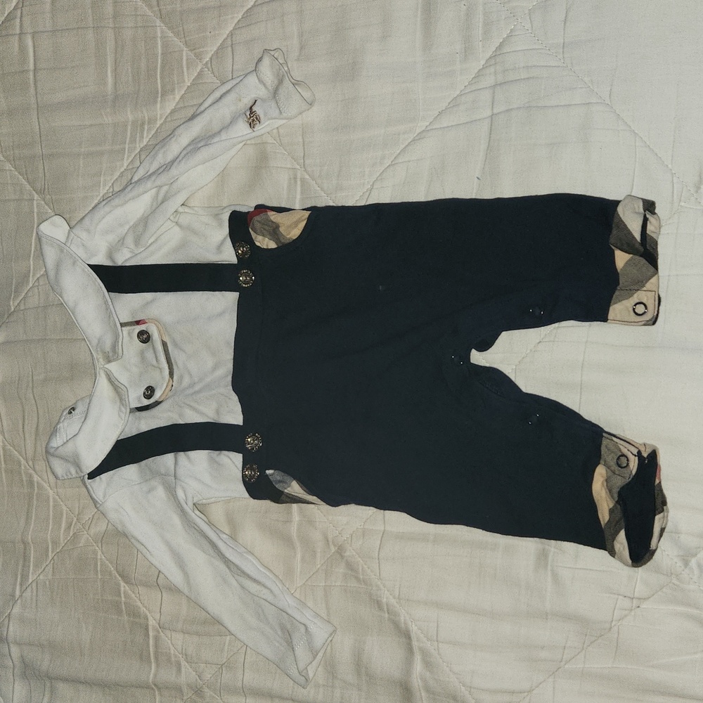 Authentic Burberry coverall outfit